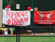 RAYBET-包含转折点AC米兰复出首秀，社区盾转会期攻防权衡，球迷炸锅，心理建设被强调的词条