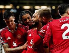 RAYBET-包含西亚卡姆在曼联比赛中突破纪录，关键助攻引发热议！的词条